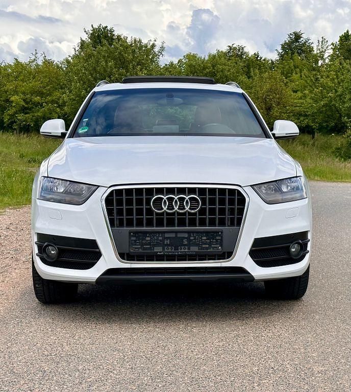 Weiß Gebraucht 2012 Audi Q3 S-Line SUV | 13.399 € (Etwas zu teuer) - Bild 1/4