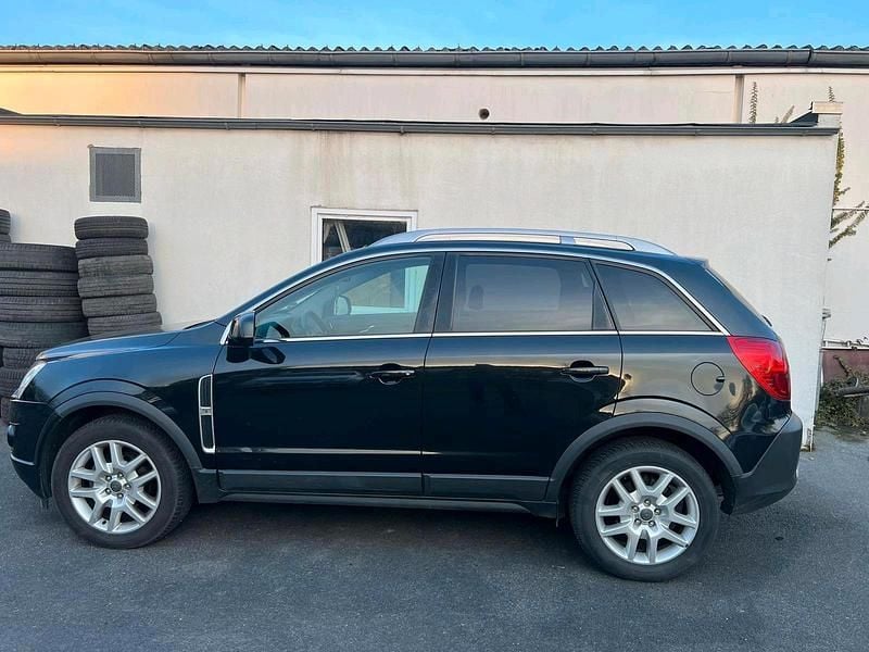 Gebraucht Opel Antara 163 PS (119 kW) 2011 Schwarz SUV