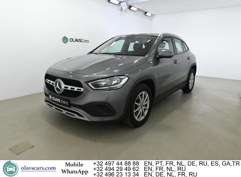 Grau Gebraucht 2021 Mercedes GLA180 SUV | 20.207 € (Fairer Preis) - Bild 1/4