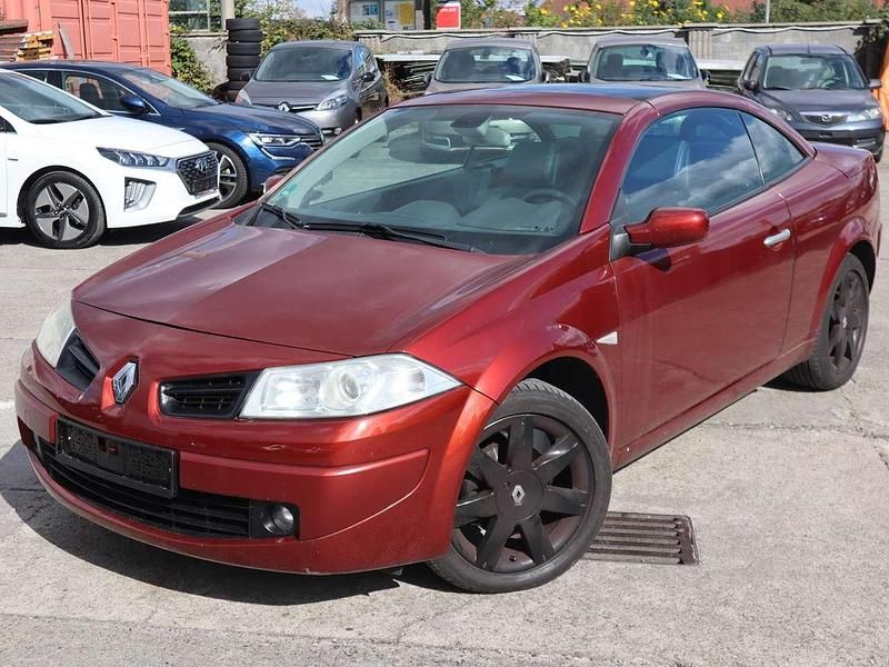 Gebraucht Renault Mégane Cabriolet Exception 111 PS (81 kW) 2008 Rot Cabrio