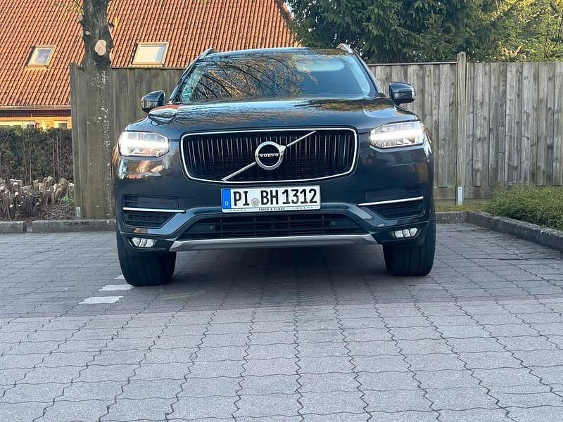 Gebraucht Volvo XC90 Momentum 224 PS (164 kW) 2016 Grau SUV
