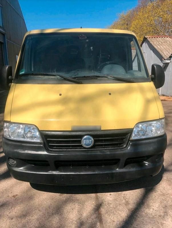 Second-hand Fiat Ducato 110 CP (80 kW) 2003 Galben Van