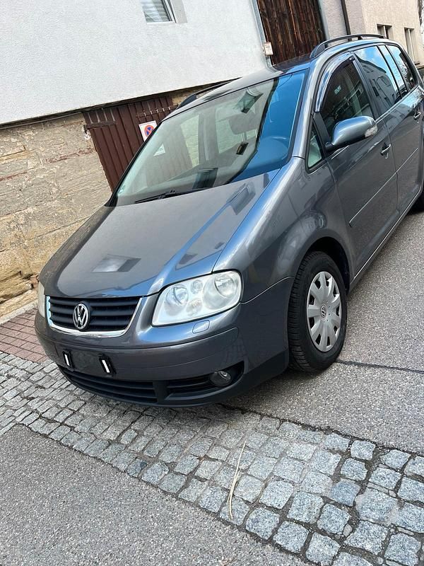 Gebraucht VW Touran 140 PS (102 kW) 2005 Grau Van / Kleinbus