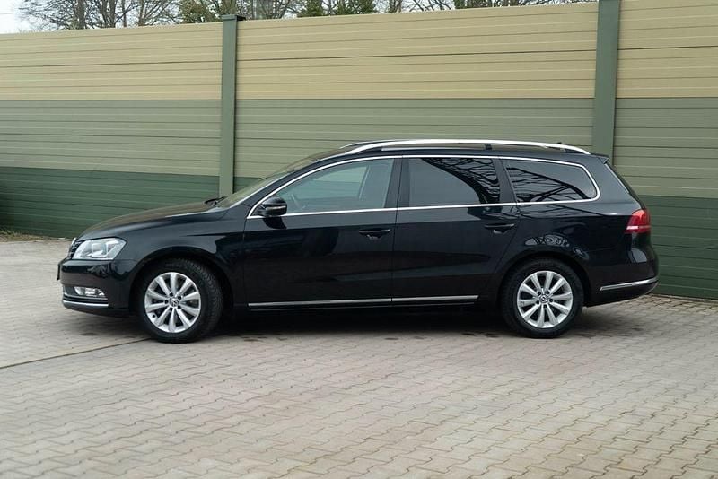 Gebraucht VW Passat Edition 140 PS (102 kW) 2014 Schwarz Kombi