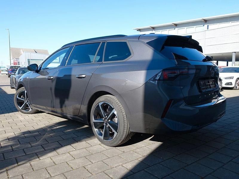 Używany Opel Astra Elegance 131 KM (96 kW) 2024 Szary Hatchback