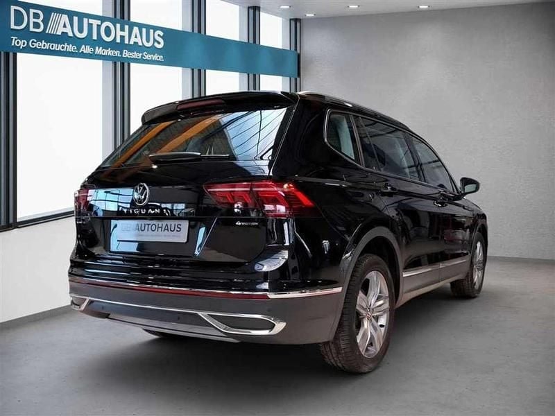 Gebraucht VW Tiguan Allspace Elegance 150 PS (110 kW) 2024 Schwarz SUV