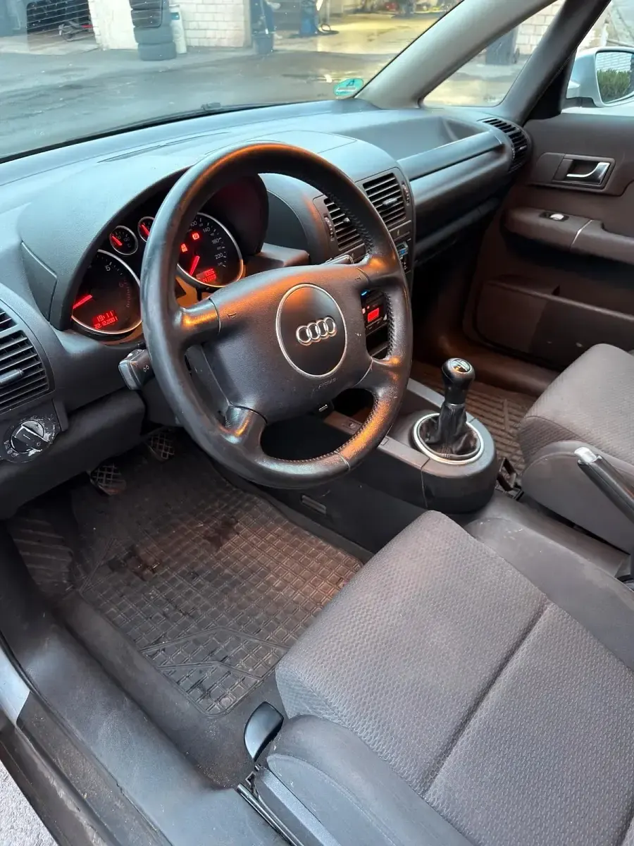 Gebraucht Audi A2 75 PS (55 kW) 2002 Silber Kleinwagen
