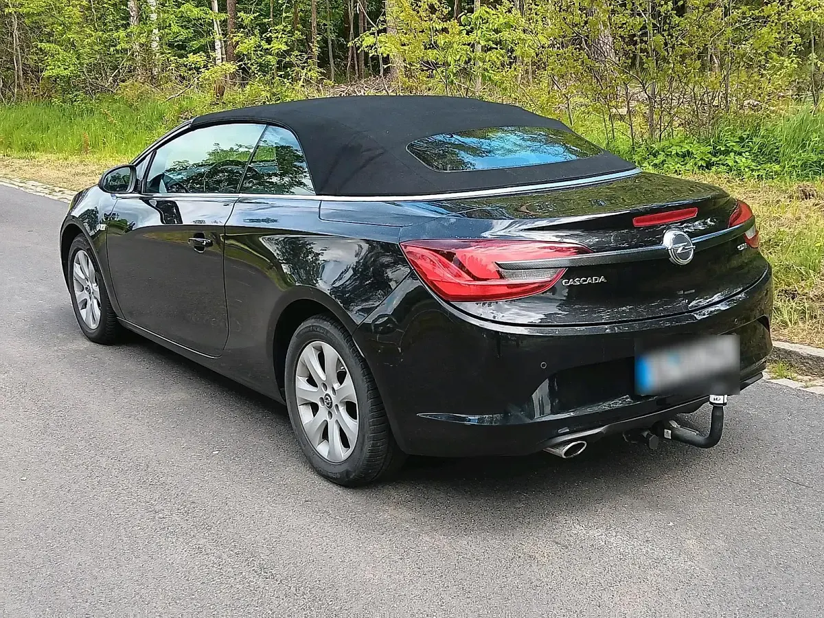 Gebraucht Opel Cascada 165 PS (121 kW) 2013 Schwarz Cabrio