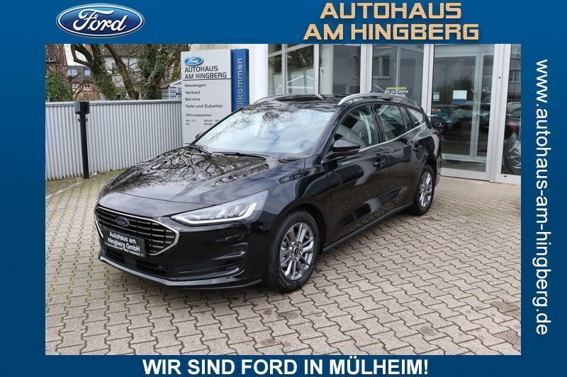 Schwarz Gebraucht 2023 Ford Focus Titanium Limousine | 25.990 € (Etwas zu teuer) - Bild 1/4