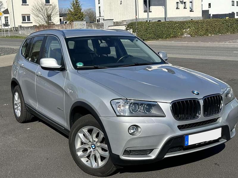 Silber Gebraucht 2014 BMW X3 xLine SUV | 15.900 € (Guter Preis) - Bild 1/4