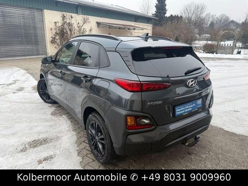 Gebraucht Hyundai Kona YES! 120 PS (88 kW) 2020 Grau SUV