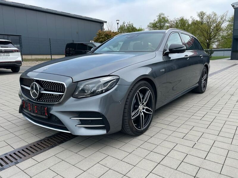 Grau Gebraucht 2017 Mercedes E43 AMG AMG Limousine | 29.900 € (Fairer Preis) - Bild 1/4