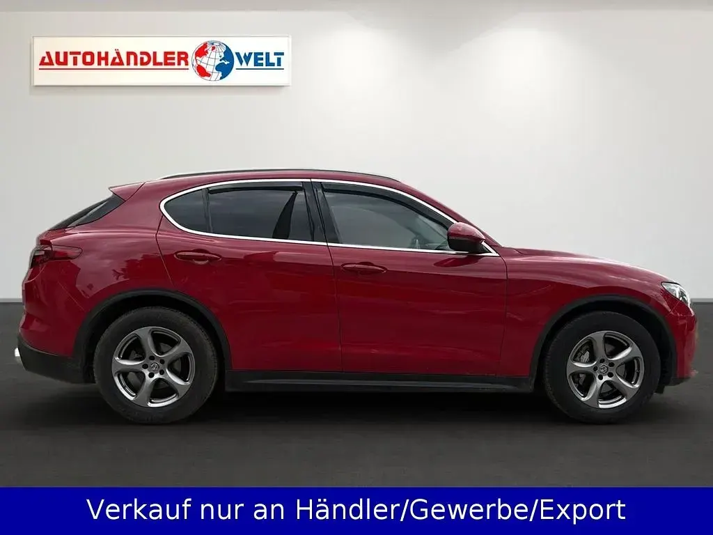 Gebraucht Alfa Romeo Stelvio 160 PS (117 kW) 2019 Rot SUV