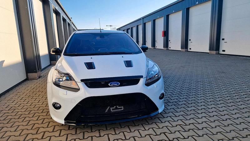 Gebraucht Ford Focus RS 305 PS (224 kW) 2009 Weiß Limousine