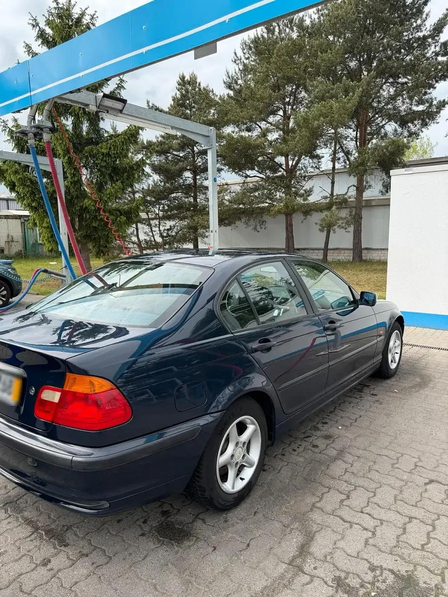 Gebraucht BMW 2000 115 PS (84 kW) 2000 Blau Limousine