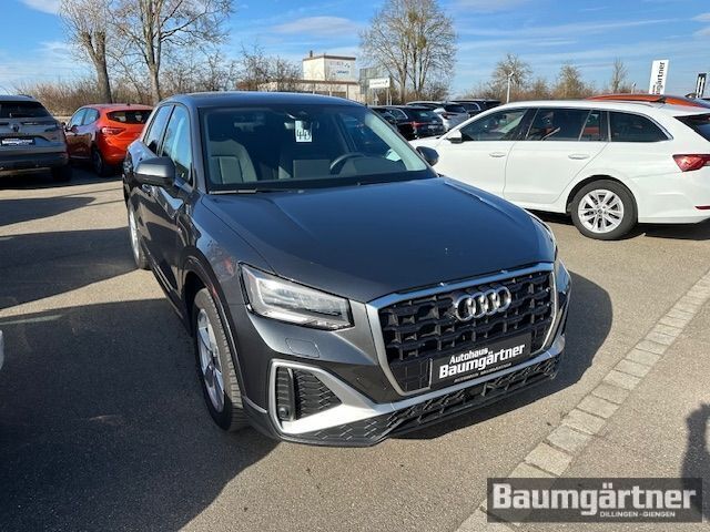 Gebraucht Audi Q2 S-Line 150 PS (110 kW) 2024 Grau SUV