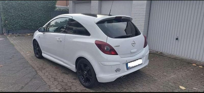 Gebraucht Opel Corsa Edition 80 PS (58 kW) 2008 Limousine