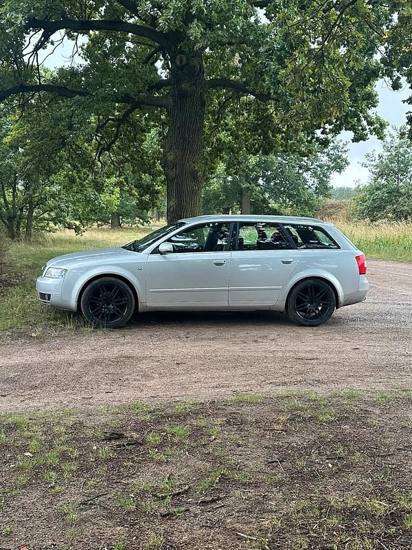 Second-hand Audi A4 101 CP (74 kW) 2004 Argintiu Break