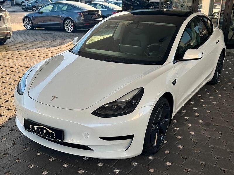 Gebraucht Tesla Model 3 Standard Range Plus 239 kW (325 PS) 2022 Weiß Limousine