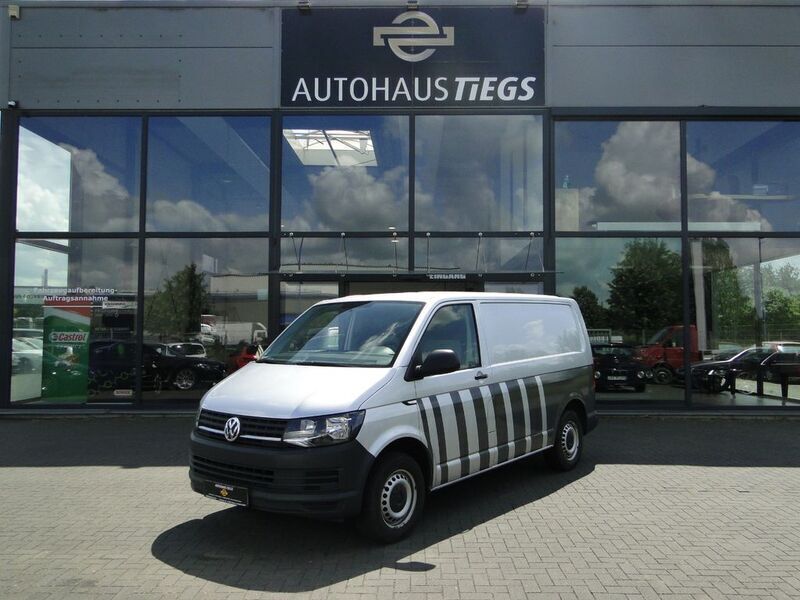 Reflexsilber metallic Gebraucht 2018 VW T6 Van | 13.885 € - Bild 1/4