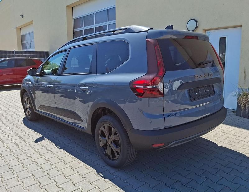 Neu Dacia Jogger Extreme 110 PS (80 kW) 2025 Schiste grey metallic Van / Kleinbus