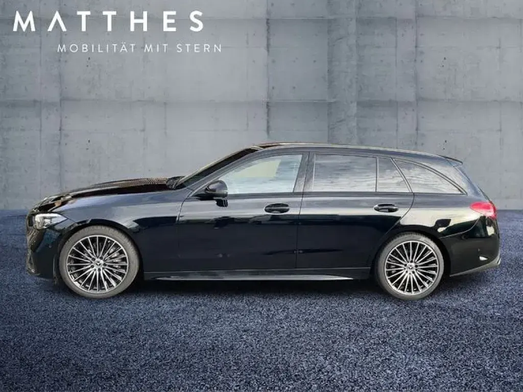 Gebraucht Mercedes 220 200 PS (147 kW) 2024 Ung schwarz unilack Kombi