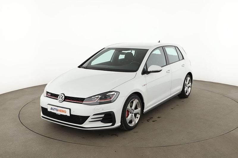 Second-hand VW Golf VII GTI 245 CP (180 kW) 2019 Berlinǎ