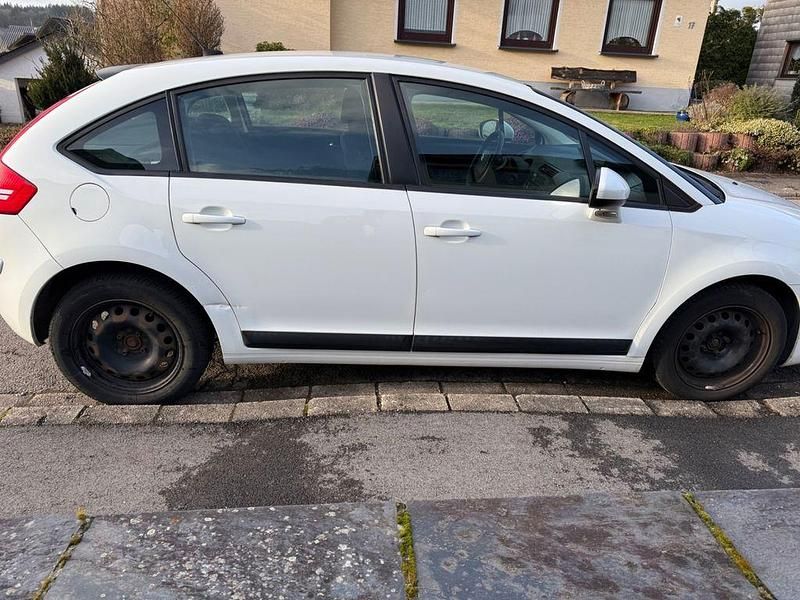 Gebraucht Citroën C4 109 PS (80 kW) 2010 Weiß Limousine