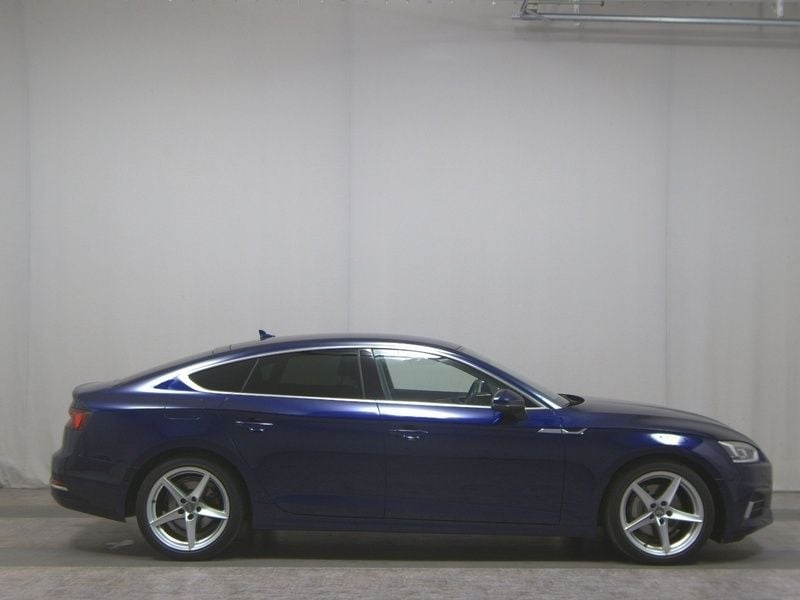 Blau Gebraucht 2019 Audi A5 Sportback Sport Limousine | 24.480 € (Guter Preis) - Bild 1/4