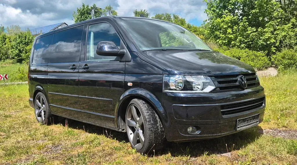 Gebraucht VW Multivan Team 179 PS (131 kW) 2010 Schwarz Van / Kleinbus