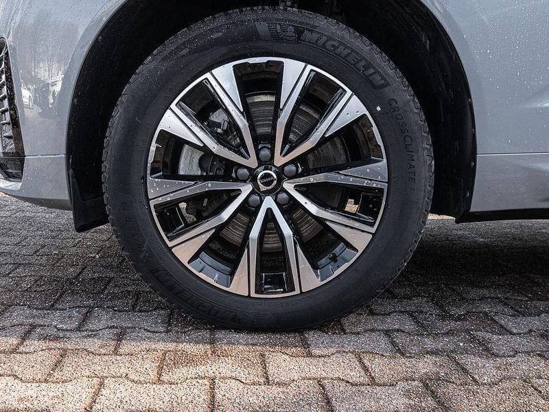 Gebraucht Volvo XC60 Plus 197 PS (144 kW) 2024 Vapour grey SUV