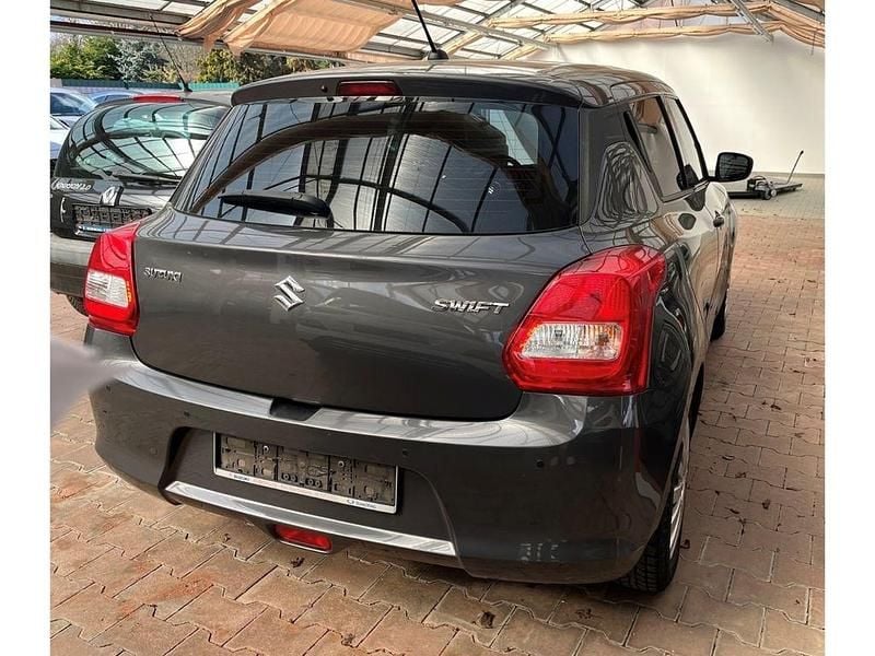 Second-hand Suzuki Swift Basic 90 CP (66 kW) 2018 Gri Hatchback