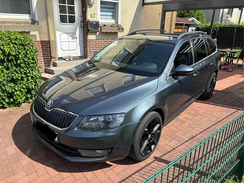 Gebraucht Skoda Octavia 150 PS (110 kW) 2015 Grau Kombi