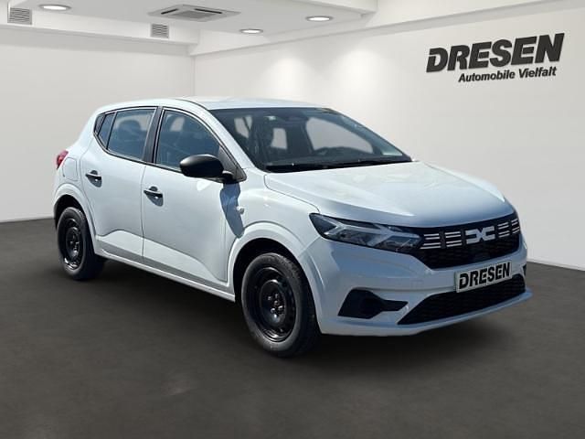 Neu Dacia Sandero Essentiel 91 PS (66 kW) 2025 Weiss Kleinwagen