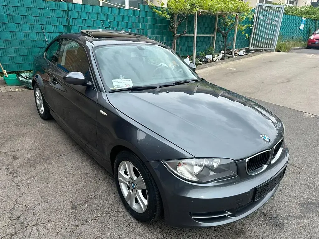Gebraucht BMW 120 177 PS (130 kW) 2008 Grau Kleinwagen