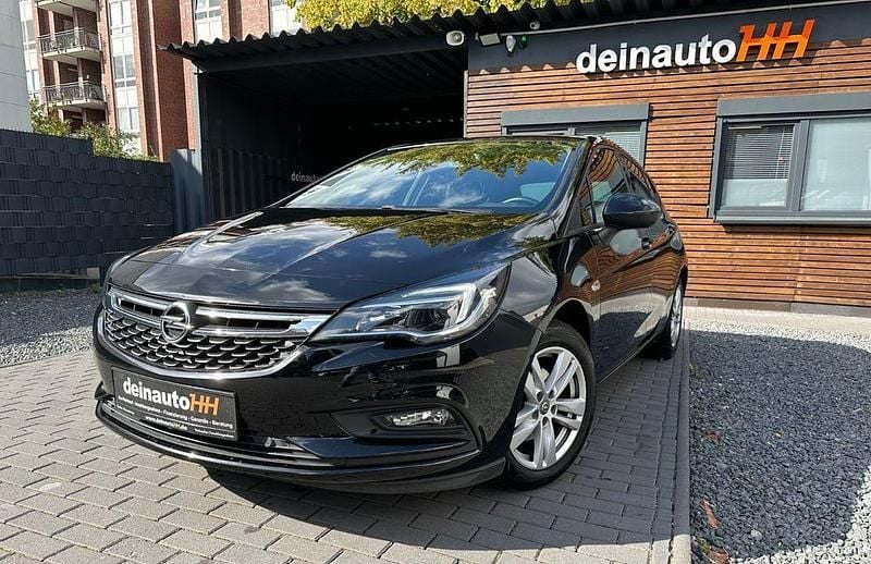 Schwarz Gebraucht 2016 Opel Astra Active Limousine | 13.599 € (Fairer Preis) - Bild 1/4