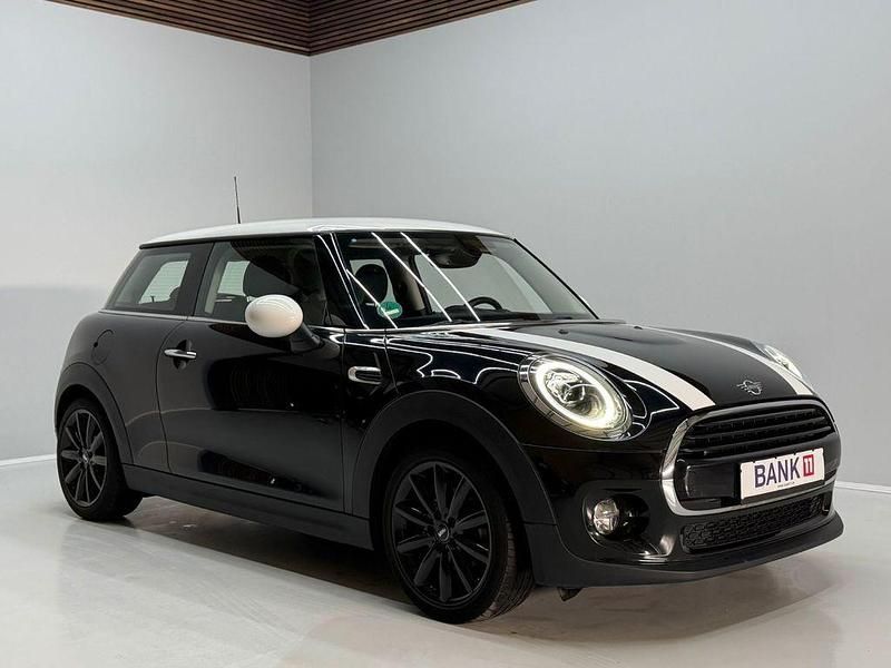 Gebraucht Mini Cooper D Pepper 116 PS (85 kW) 2018 Schwarz Kleinwagen
