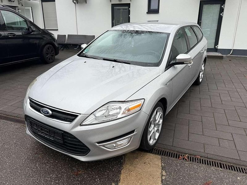 Silber Gebraucht 2013 Ford Mondeo Trend Kombi | 2.980 € - Bild 1/4