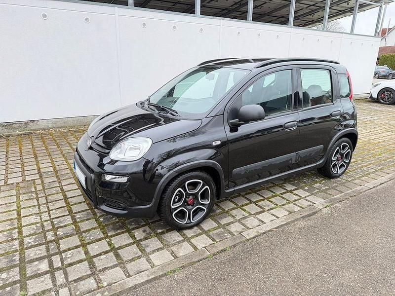 Gebraucht Fiat Panda 69 PS (50 kW) 2022 Schwarz Kleinwagen