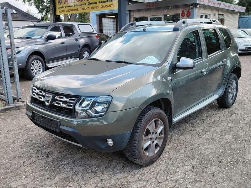 Grün Gebraucht 2015 Dacia Duster Prestige SUV | 3.990 € (Guter Preis) - Bild 1/4
