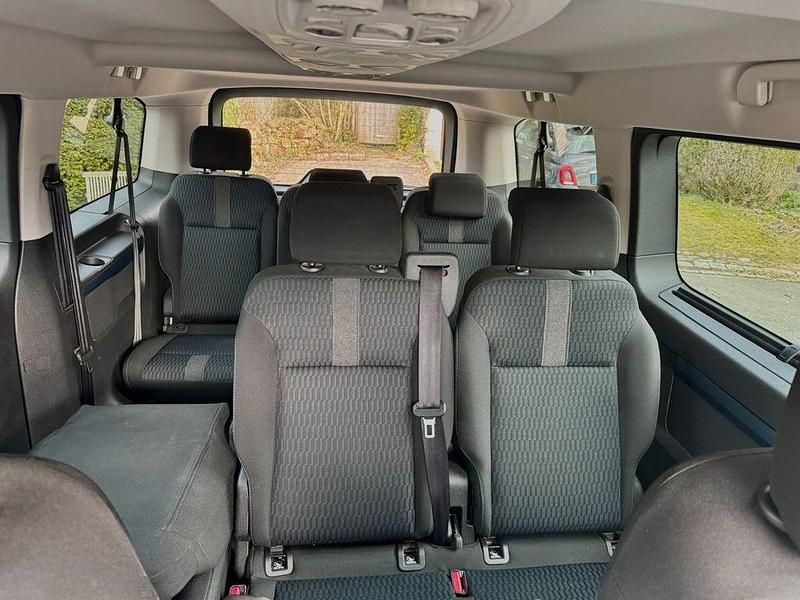 Gebraucht Peugeot Traveller Active 177 PS (130 kW) 2018 Weiß Van / Kleinbus