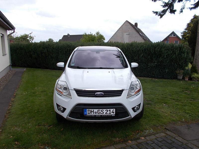 Gebraucht Ford Kuga Titanium 163 PS (119 kW) 2011 Weiß SUV