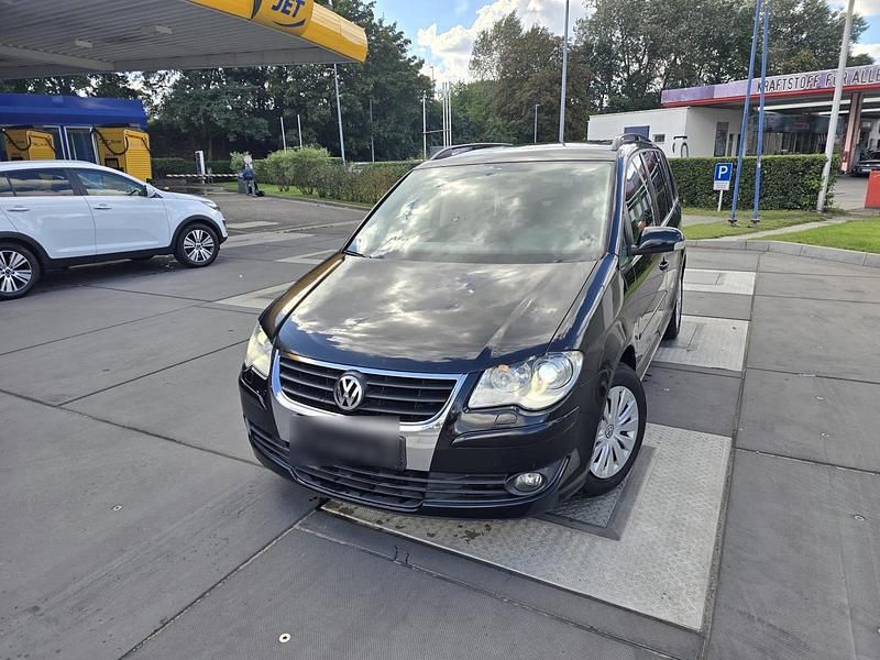 Schwarz Gebraucht 2009 VW Touran Van / Kleinbus | 2.550 € (Guter Preis) - Bild 1/4