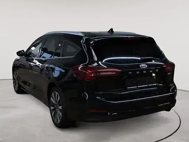 Second-hand Ford Focus 155 CP (114 kW) 2023 Negru Berlinǎ