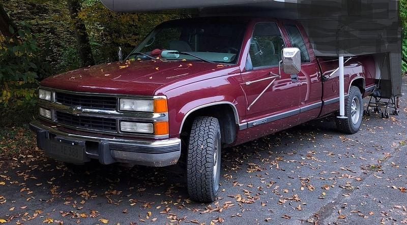 Rot Gebraucht 1999 Chevrolet Silverado SUV | 18.900 € - Bild 1/4