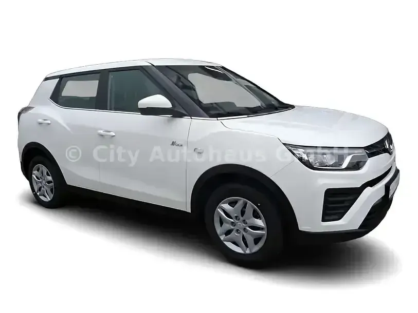 Gebraucht SsangYong Tivoli Crystal 163 PS (119 kW) 2024 Weiss SUV