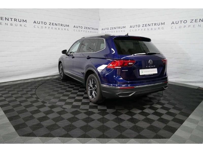 Gebraucht VW Tiguan Allspace Life 150 PS (110 kW) 2022 Blau SUV