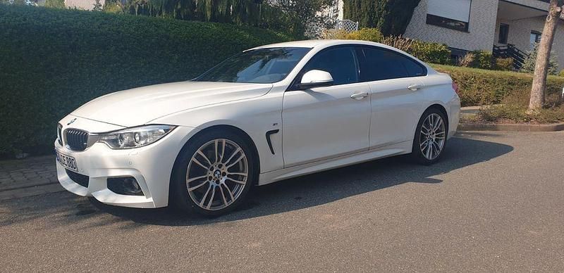 Weiß Gebraucht 2016 BMW 430 Gran Coupé M Sport Coupé | 20.800 € (Fairer Preis) - Bild 1/4