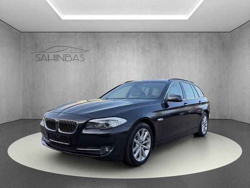 Gebraucht BMW 530 Performance 258 PS (189 kW) 2013 Grau Kombi