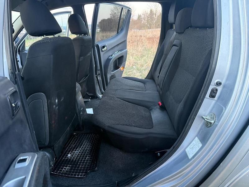 Gebraucht Mitsubishi L200 178 PS (130 kW) 2015 Silber Pickup